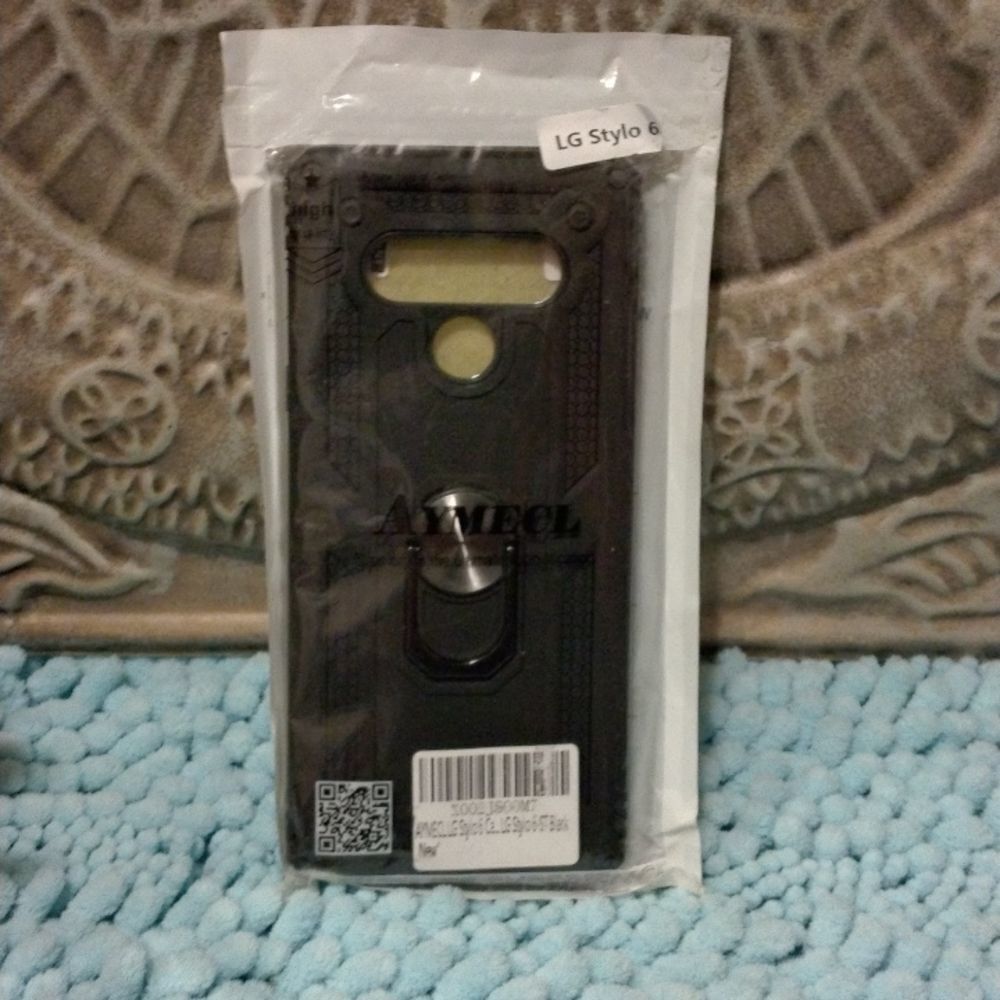 NWT Black Aymecl Case for LG Stylo 6. With Screen Protector.